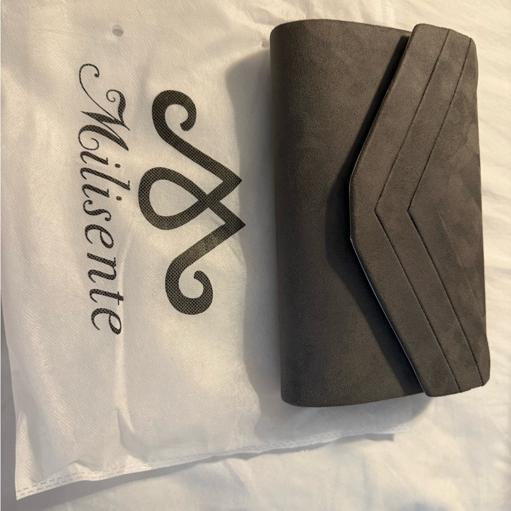 Milisente Gray Clutch w/ Dust Bag
